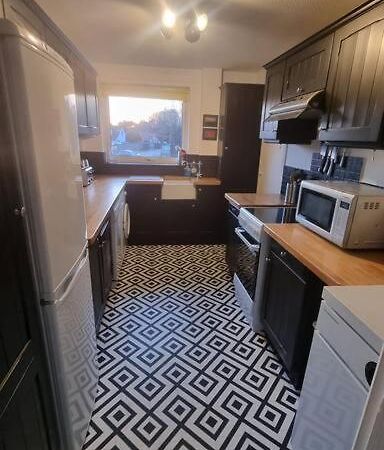Spacious Self Contained Flat In Superb Location Lymington Eksteriør bilde